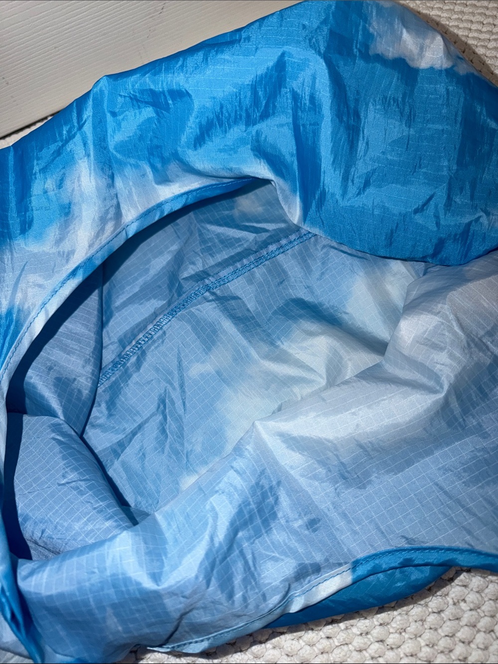 Baggu Standard Reusable Tote Bag Clouds - Picture 4 of 6